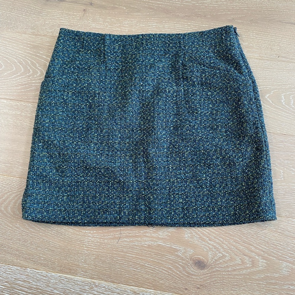 Outback Red Tweed Green Skirt - size 6
